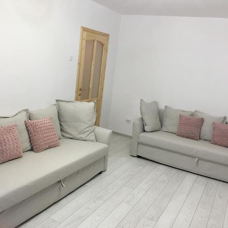 Patricia Apartment Синая Екстериор снимка