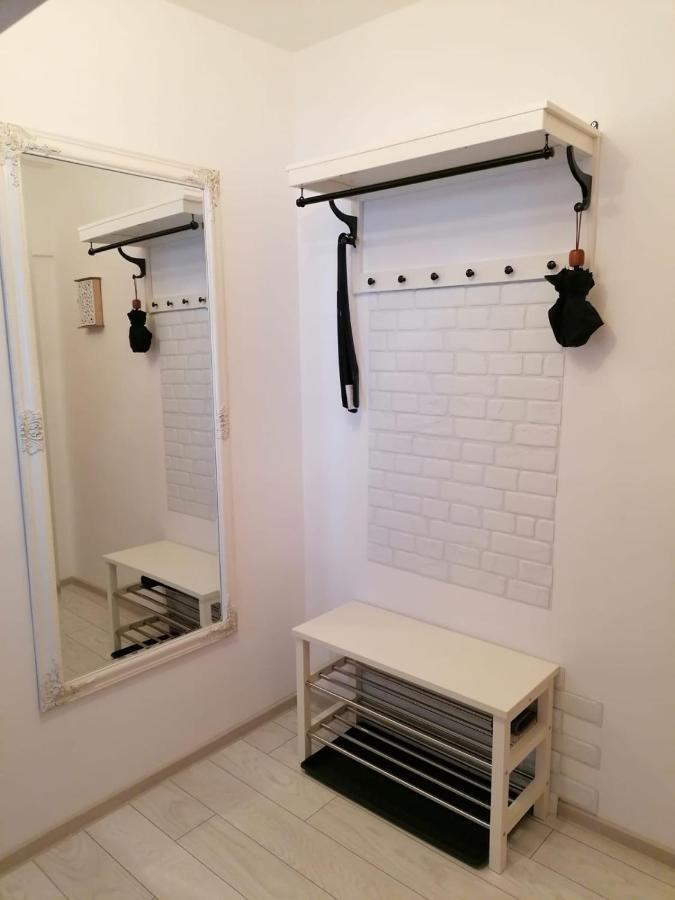 Patricia Apartment Синая Екстериор снимка